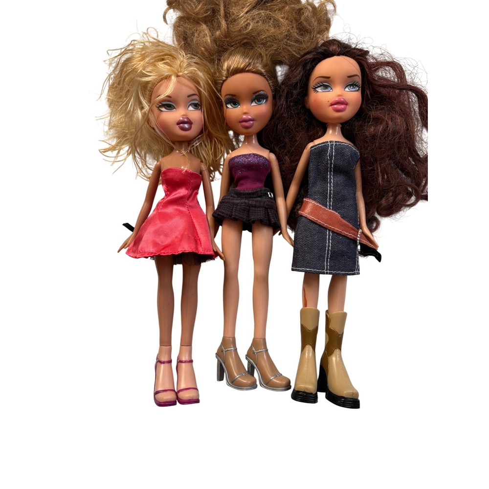 Vintage Bratz Doll Lot of 3 Cloe Phoebe Yasmin 2000s MGA Y2K Outfits Shoes 10"
